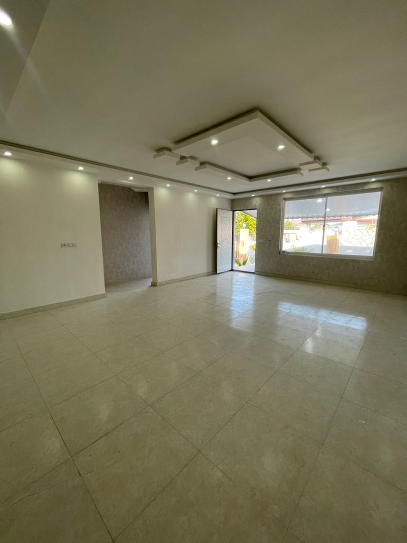 یک ویلای نوساز در روستا