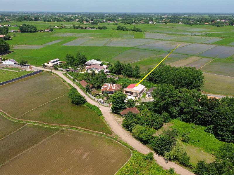 ویلاباغ نوساز نماسنگ محوطه سازی شده جنگلی