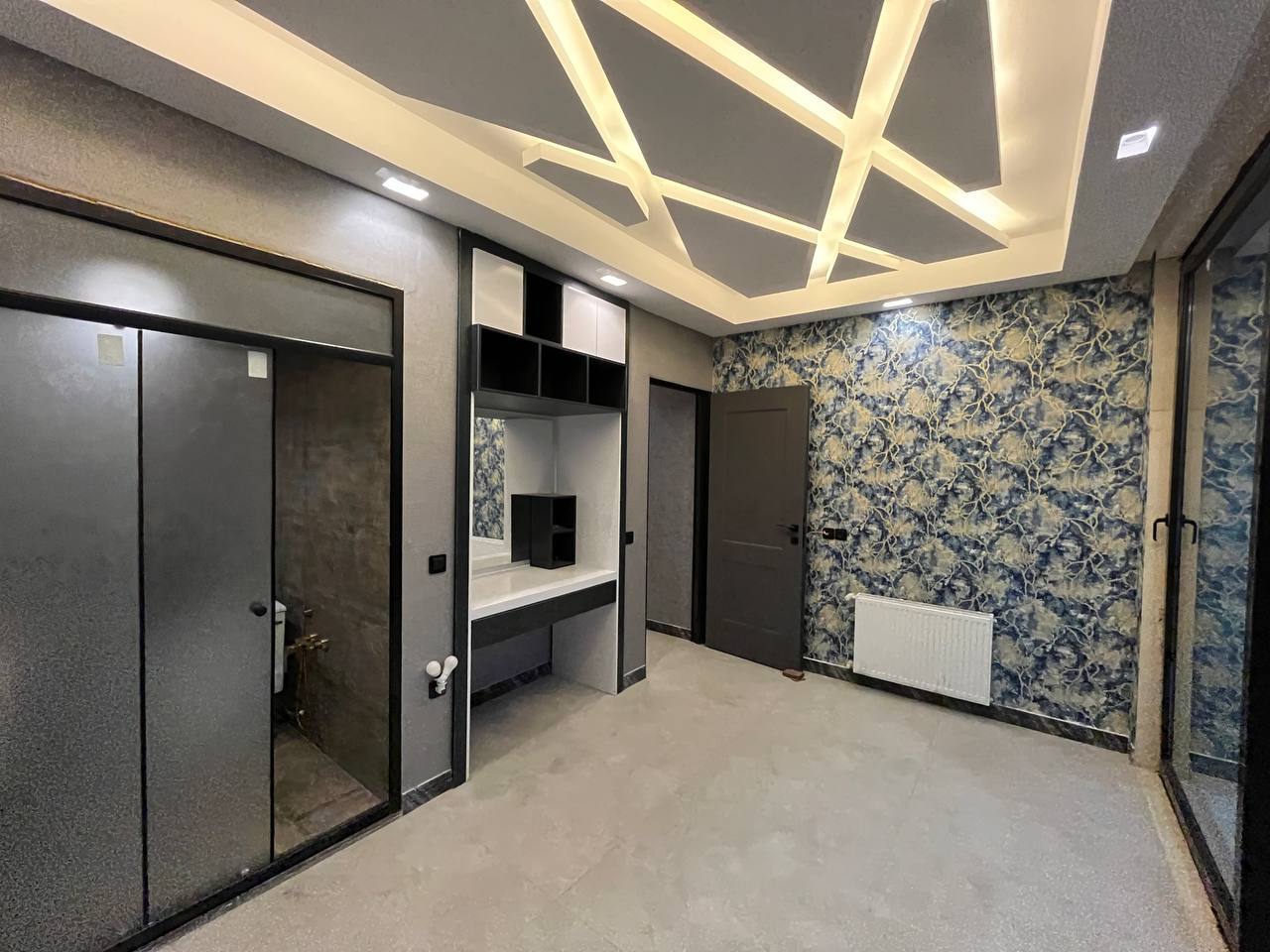 یک ویلای نوساز در مرکز شهر خشکبیجار