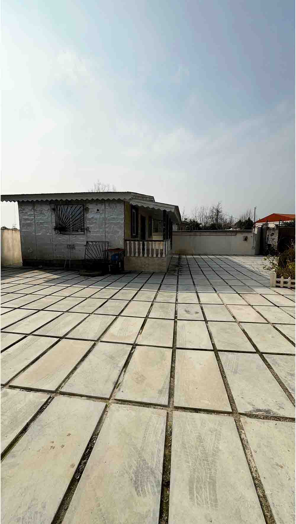 یک ویلای نوساز در دل طبیعت و نزدیک دریا