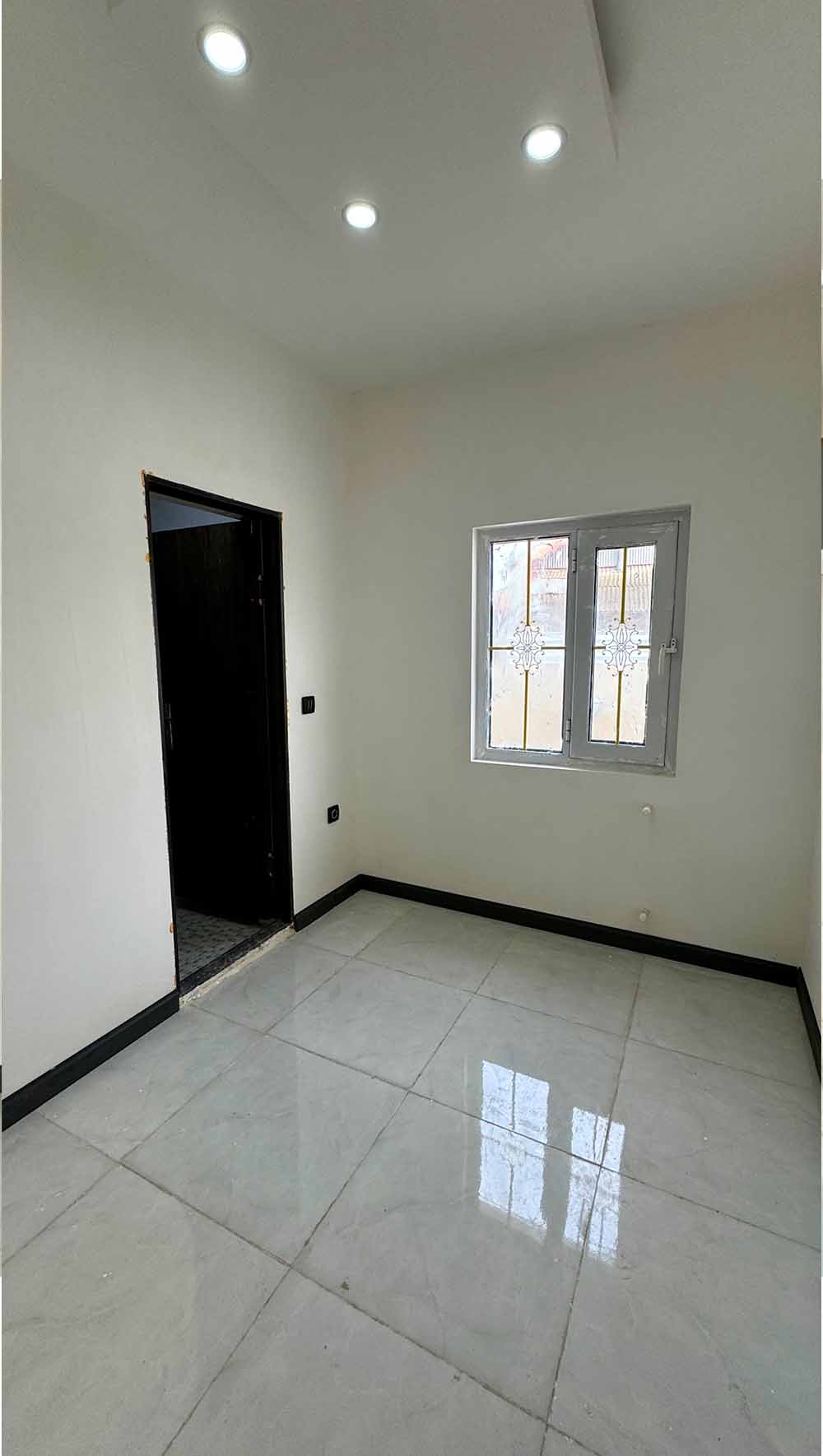 تصویر یه ویلای سفید نما مدرن فلت