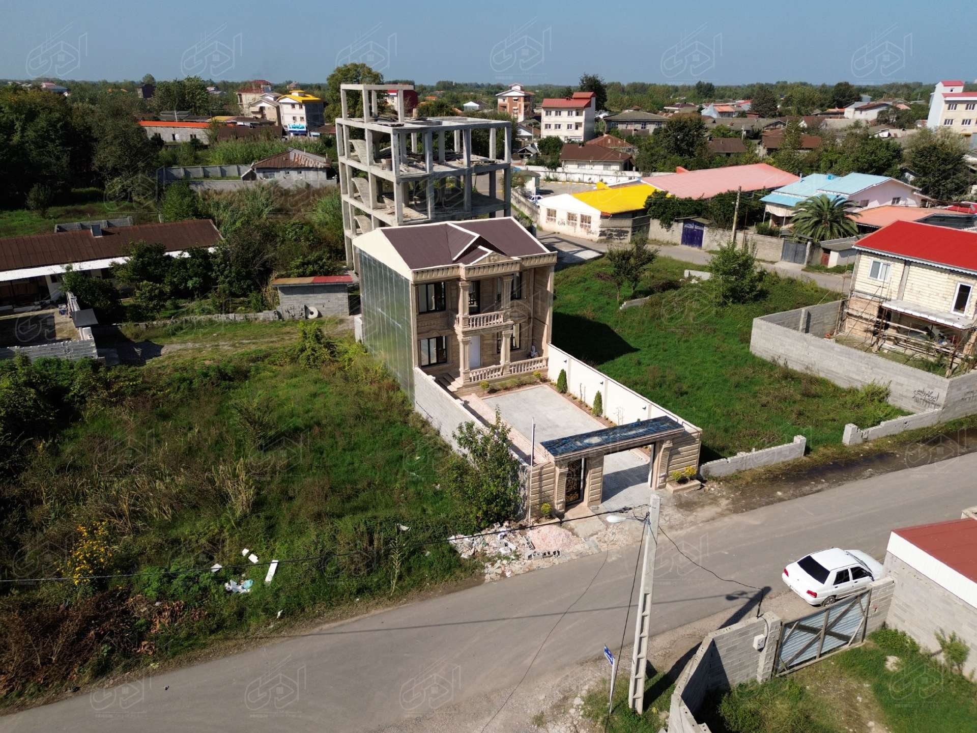 تصویر یک ویلا دوبلکس نوساز