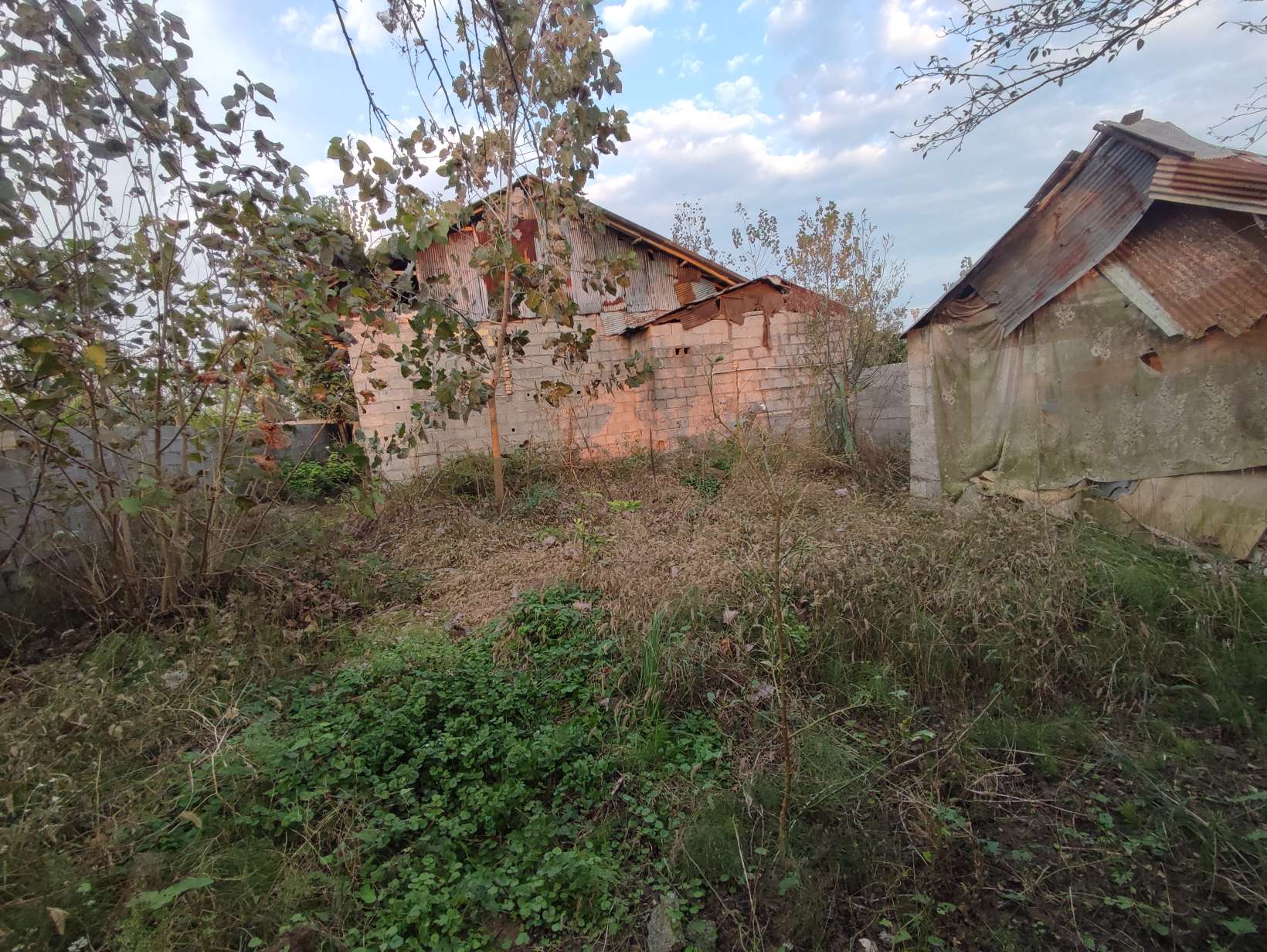 تصویر ویلا340متری با بنای75متری در خشکبیجار