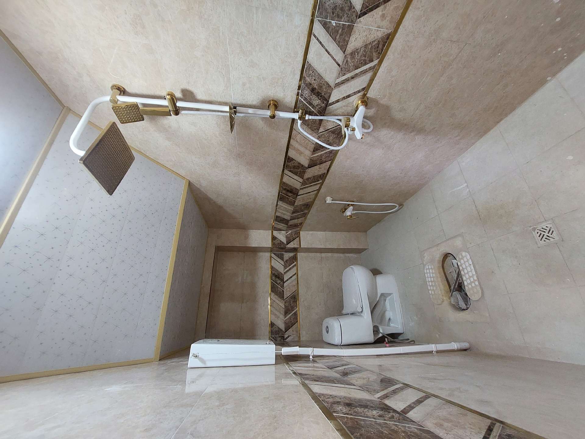 تصویر یک ویلا دوبلکس نوساز