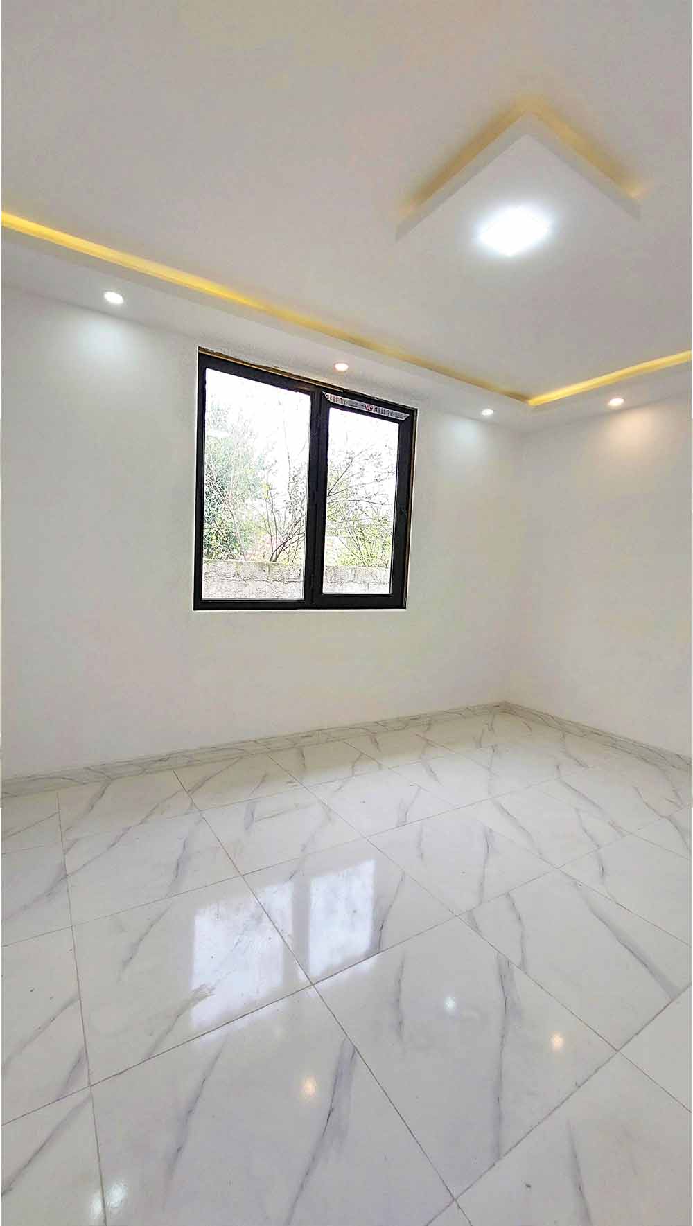 یک ویلای نوساز در مرکز شهر خشکبیجار