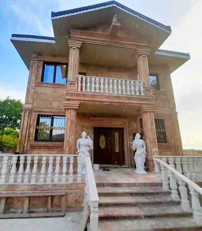 تصویر یک ویلای دوبلکس در لوکیشن روستایی